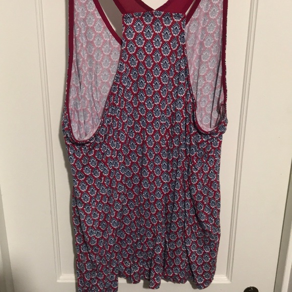 Patterned tank - Picture 3 of 4